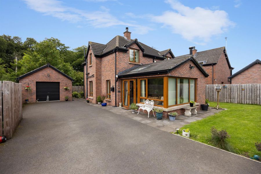 1b Rowallane Close, saintfield, BT24 7PA