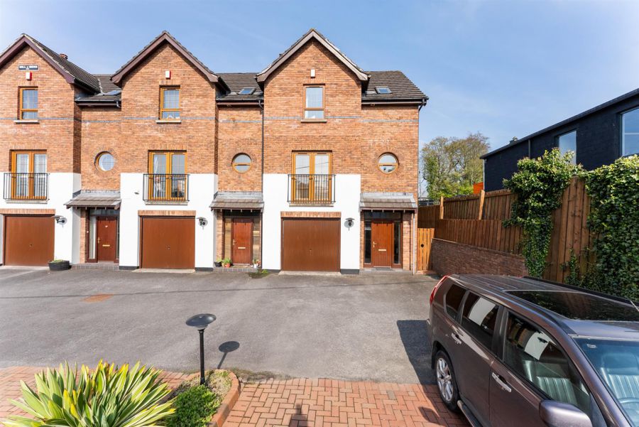 1 Mill Mews, hillsborough, BT26 6JD