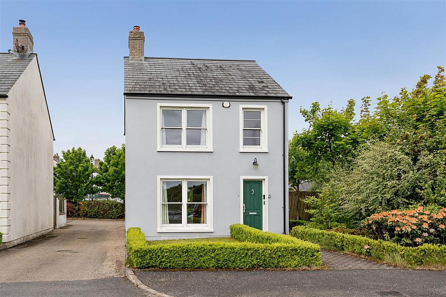 10 Wicket Lane, saintfield, BT24 7FJ