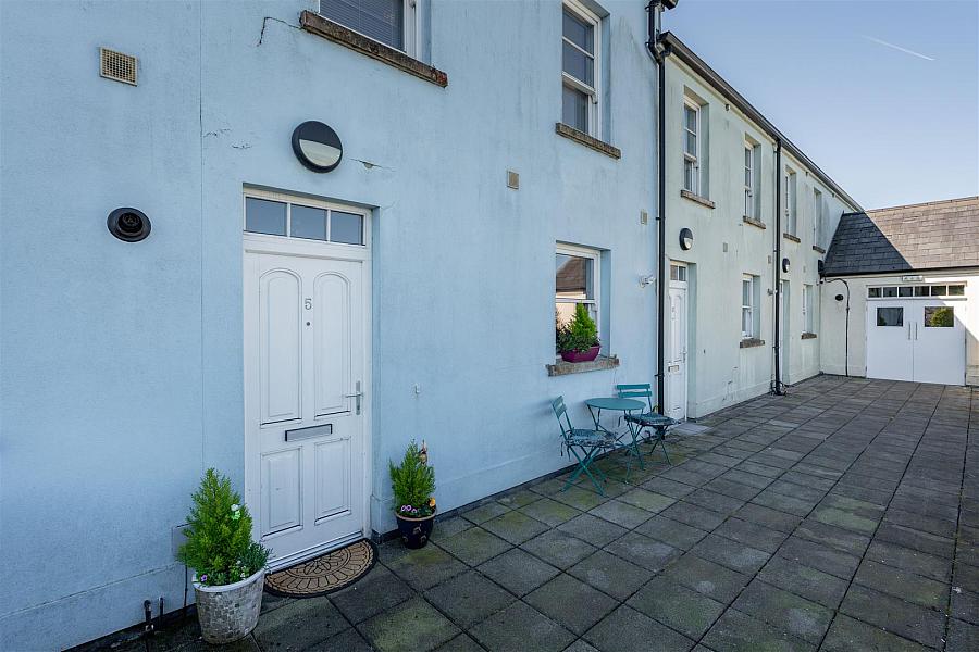 5 Mill View, saintfield, BT24 7FG