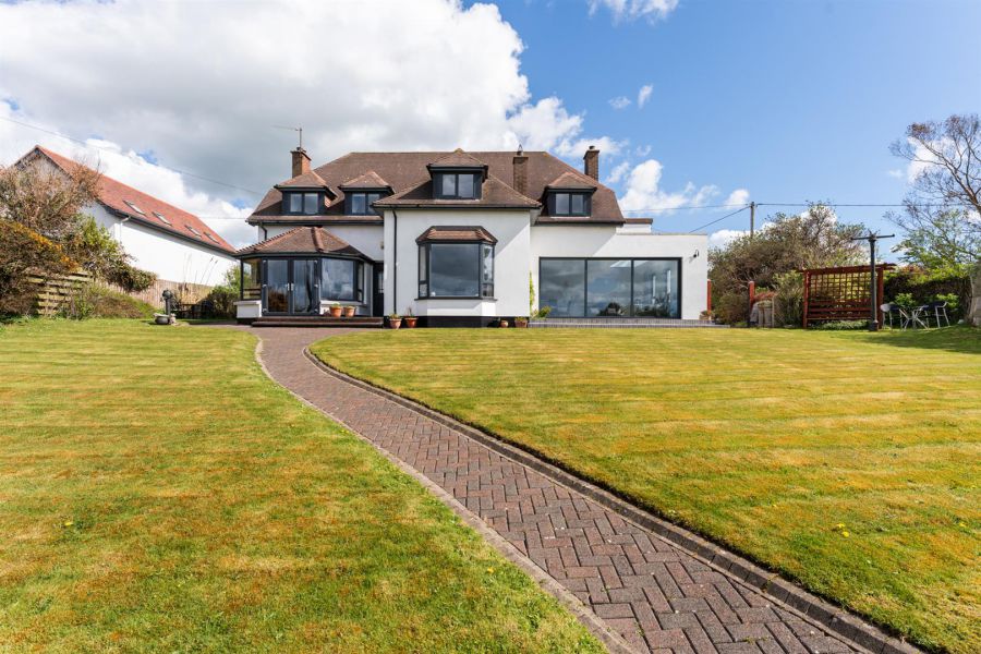 104 Portaferry Road, newtownards, BT22 2AH