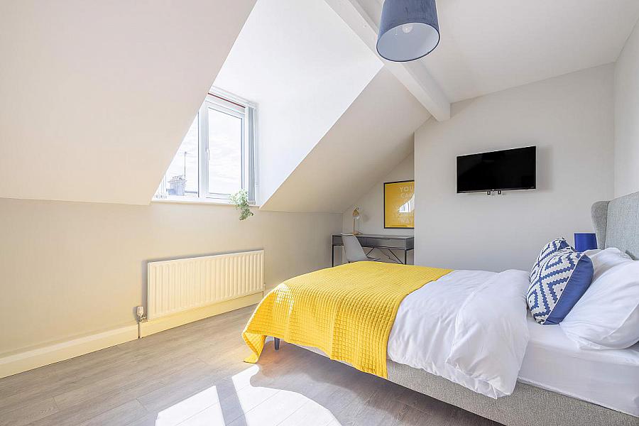Room 4, 24 Windsor Avenue, lurgan, craigavon, BT67 9BG
