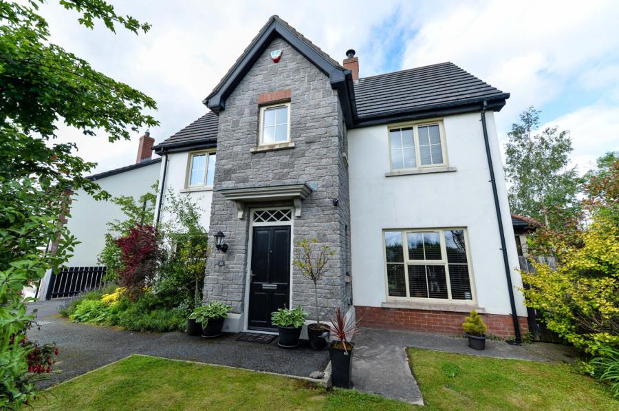 32 Coopers Mill Park, dundonald, belfast, BT16 1SX