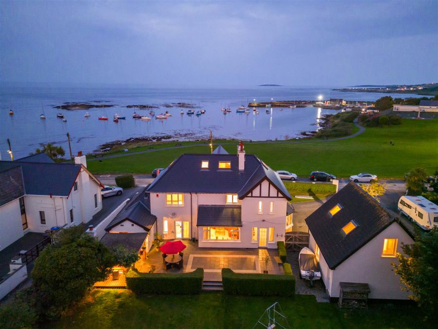 2 The Point, groomsport, BT19 6JN