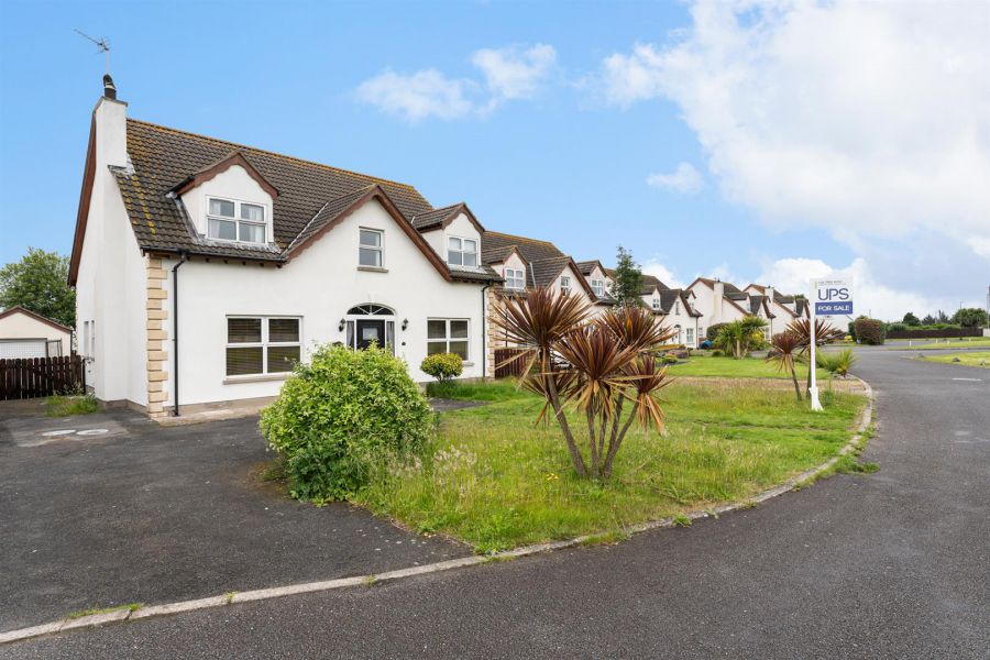 4 Castle Meadow Road, cloughey, newtownards, BT22 1GA
