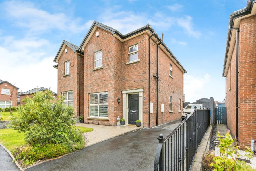 2 Helens Wood Place, bangor, BT19 1GQ
