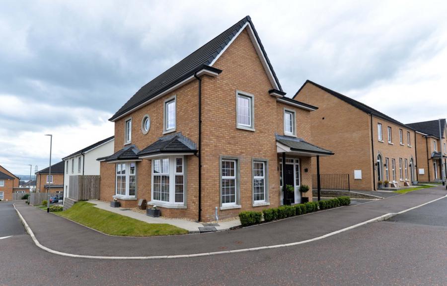 10 Bashford Park Hill, carrickfergus, county antrim, BT38 9FG