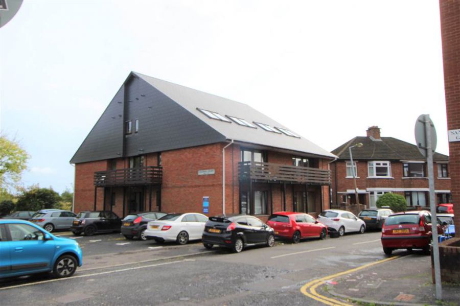 Apt 9 Colenso Court, stranmillis, belfast, BT9 5BB