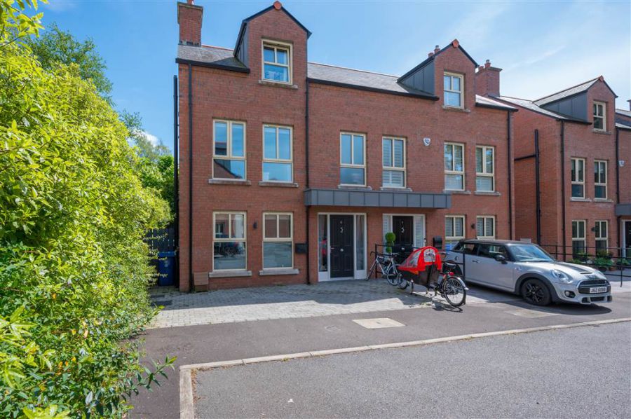 6 Montpelier Park, 102 malone road, belfast, BT9 5RS