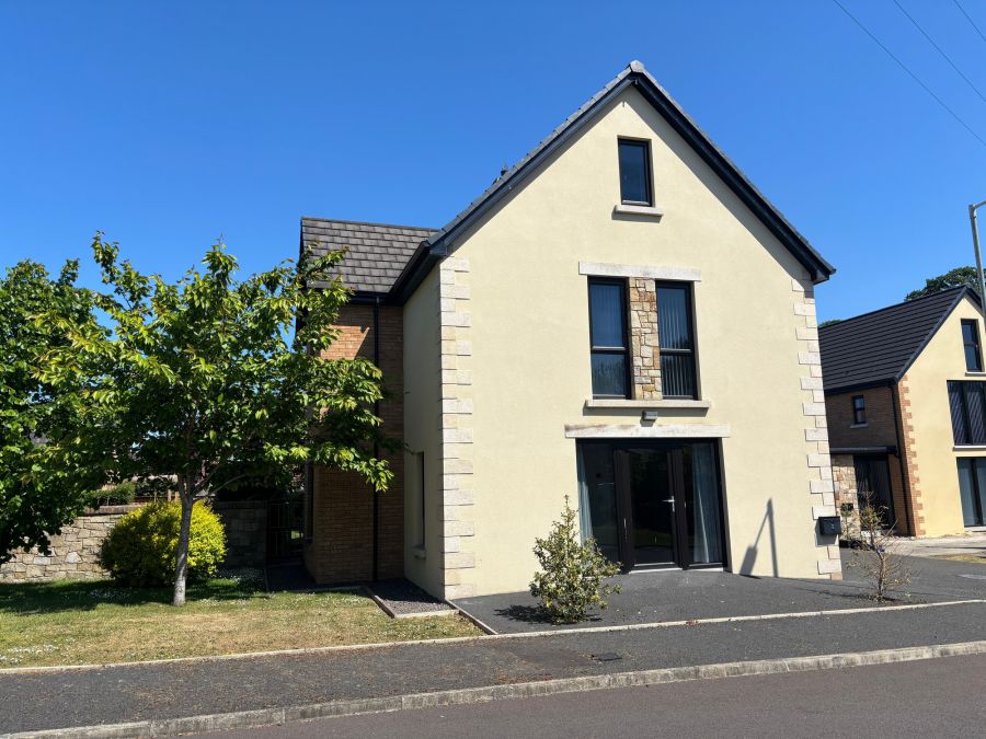 2 Black Lion Park, magheralin, BT67 0WG