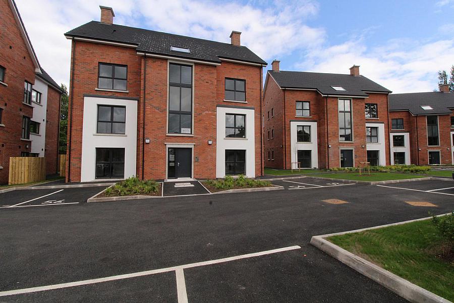 60 Loughshore Manor, newtownabbey, BT37 9FD