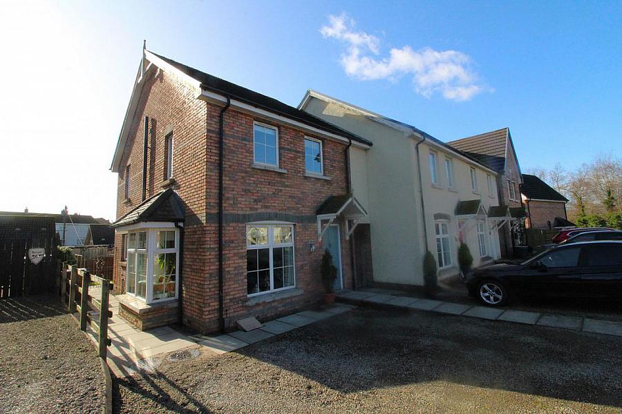 16 Weavers Wood, newtownabbey, BT36 5PY