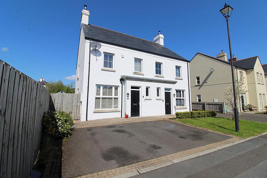 32 Hartley Hall Green, greenisland, carrickfergus, BT38 8FU