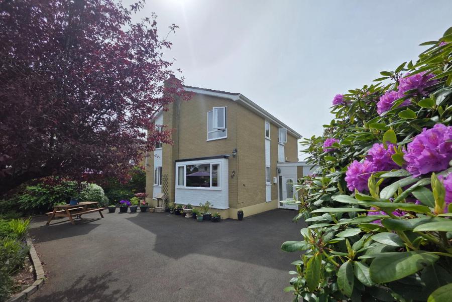 18 The Meadows, off charlotte street, ballymoney, BT53 6AX