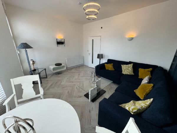 151a Stranmillis Road, belfast, BT9 5AJ