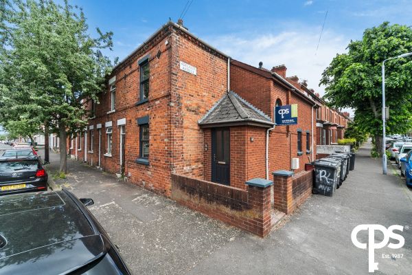 43 Adelaide Avenue, belfast, BT9 7FY