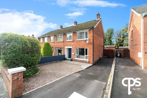 34 Robbs Road, dundonald, BT16 2NA