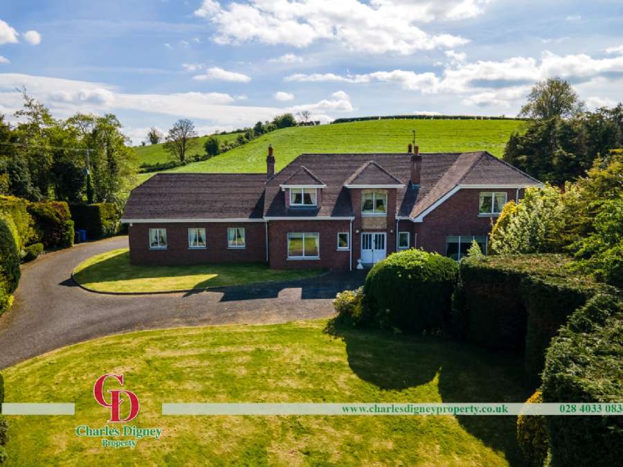 104 Belfast Road, newry, BT34 1QH