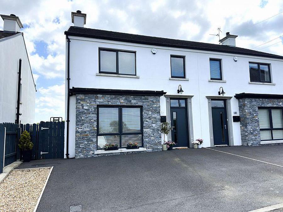 5 Loughans View, gilford, BT63 6FF