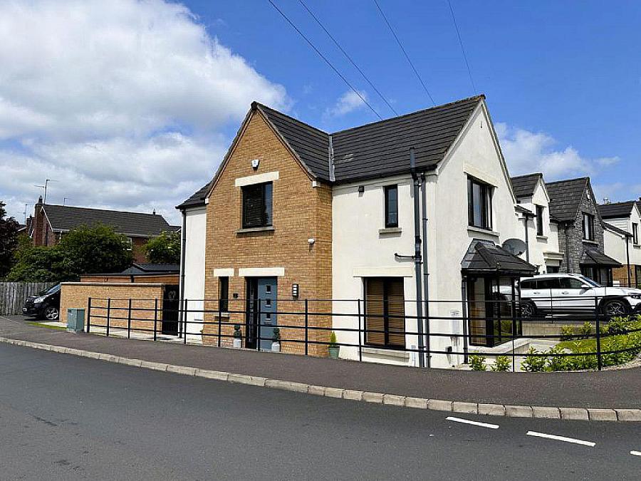 1 Bishops Green, banbridge, BT32 4FB