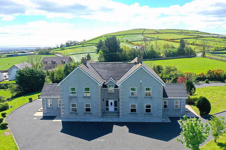Mourne House 49 Leitrim Road, kilkeel, BT34 4HY