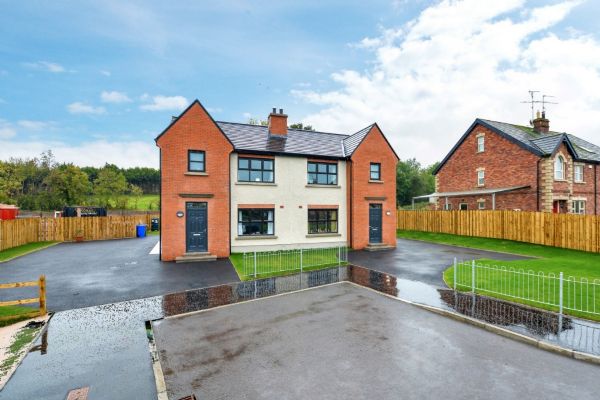 125 Loughmuck Meadows, Fintona, omagh, BT78 2FF