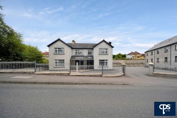 43 Dublin Road, omagh, BT78 1HE