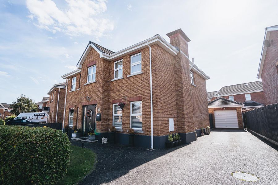 8 Knockbracken Grove, coleraine, BT52 1XQ