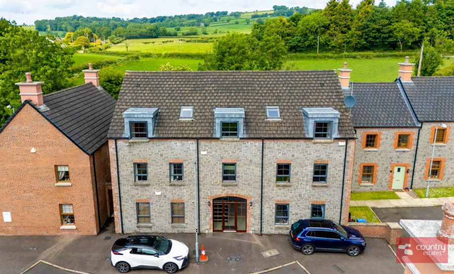 22 The Brooks, burnside, BT39 0NW