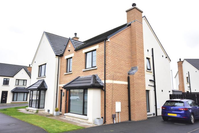 35 Ferrard Green, antrim, BT41 4FR