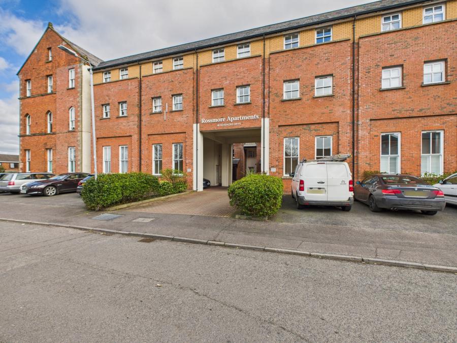 32 Rossmore Apartments, belfast, BT7 3LA