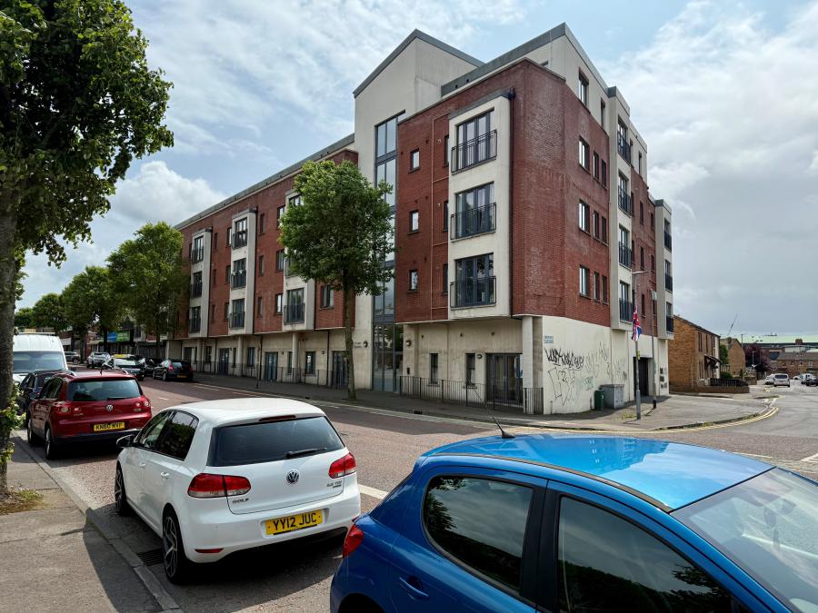 Apt 47 Gardiners Square Apts, Brown Square, Peters Hill, belfast, BT13 2BW