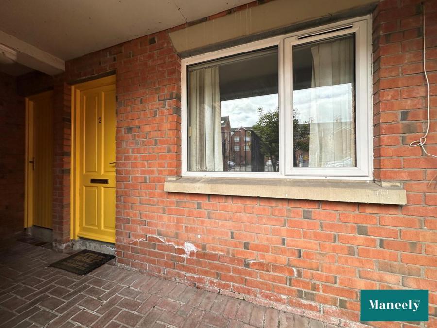 2 Fitzwilliam Square, belfast, BT7 1JH