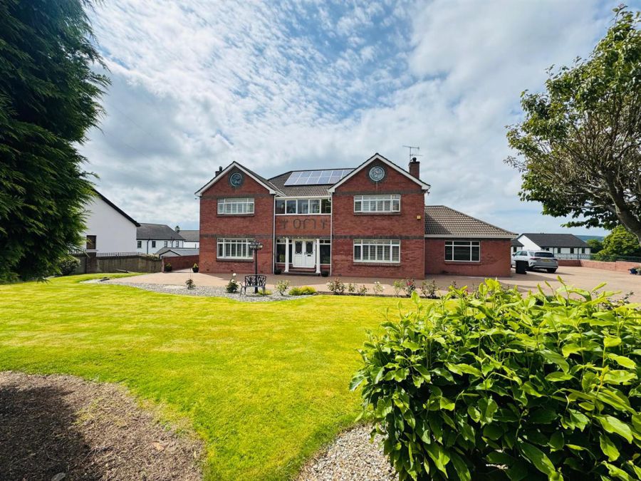 74 Woodend Road, stabane, BT82 0AU