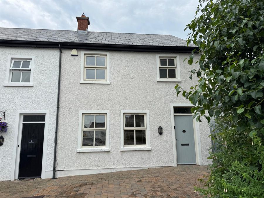 6 Fincairn Cottage Square, drumahoe, BT47 3FJ