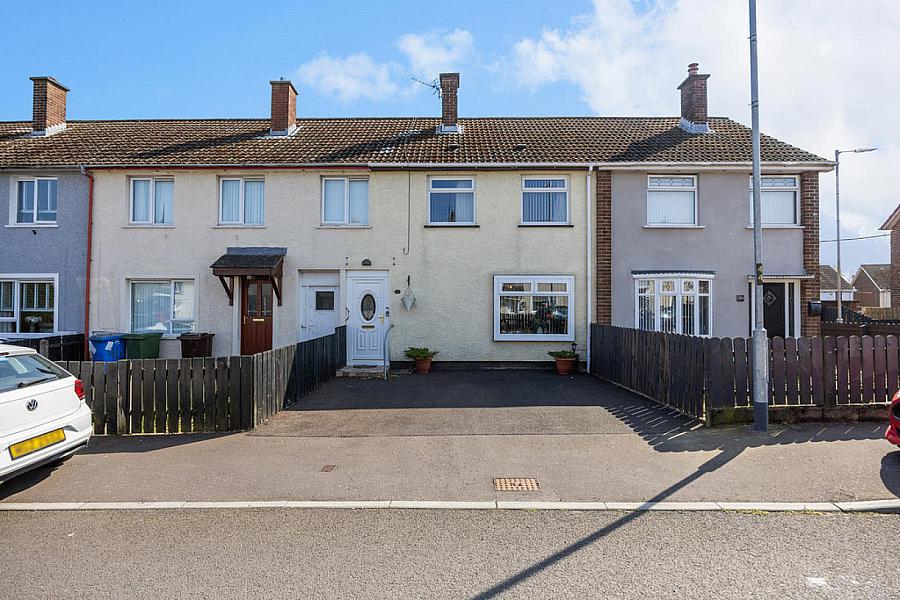 92 Hornbeam Road, dunmurry, belfast, BT17 9DN