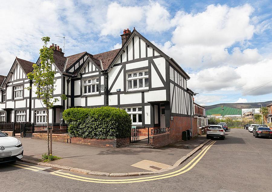 681 Lisburn Road, belfast, BT9 7GU