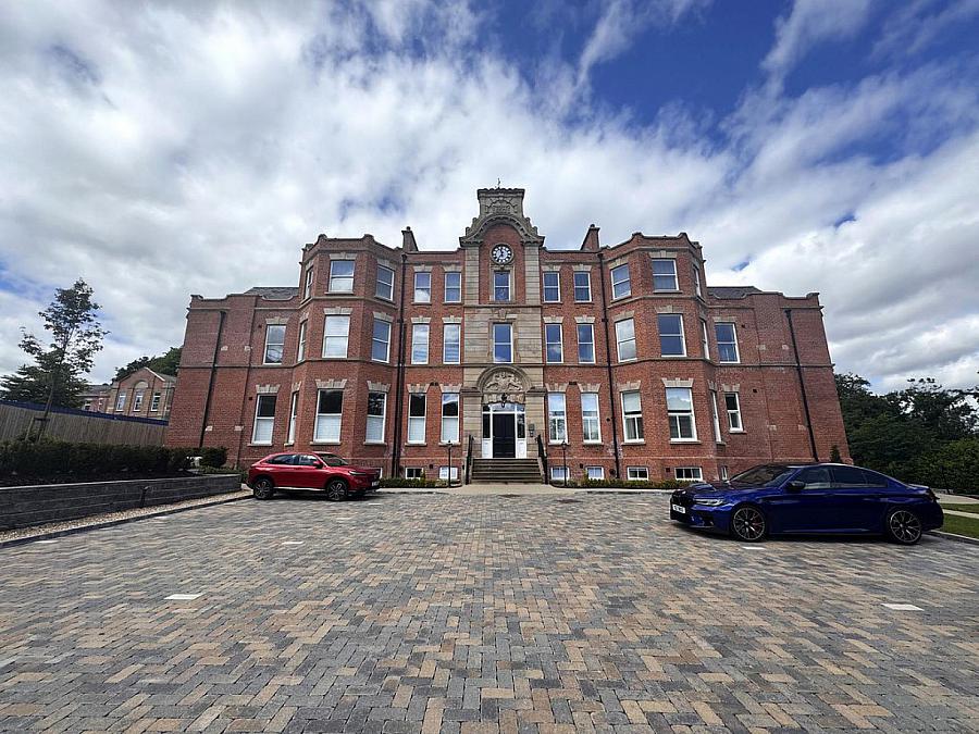 Apt 17 6 Lady Ishbel Boulevard, belfast, BT8 8SJ