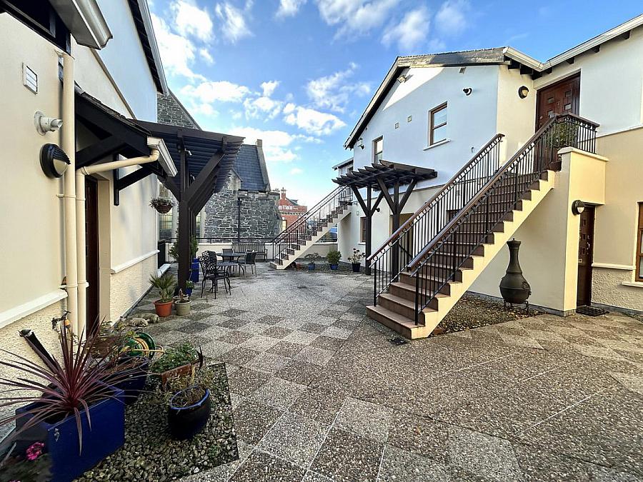 Apt 4 Lesley Mews, 19 Church View, holywood, BT18 9DP