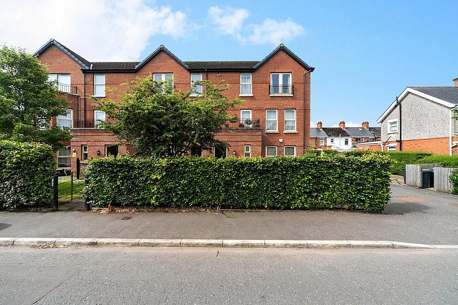 Apt 1 Richmond Hall, 40 station road, belfast, BT4 1RF