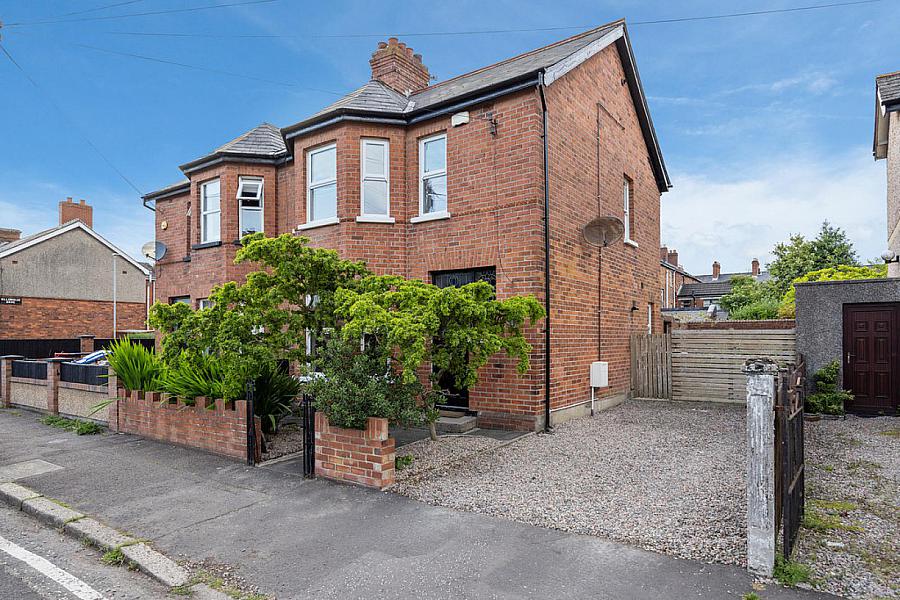 158 Ardenlee Avenue, belfast, BT6 0AE