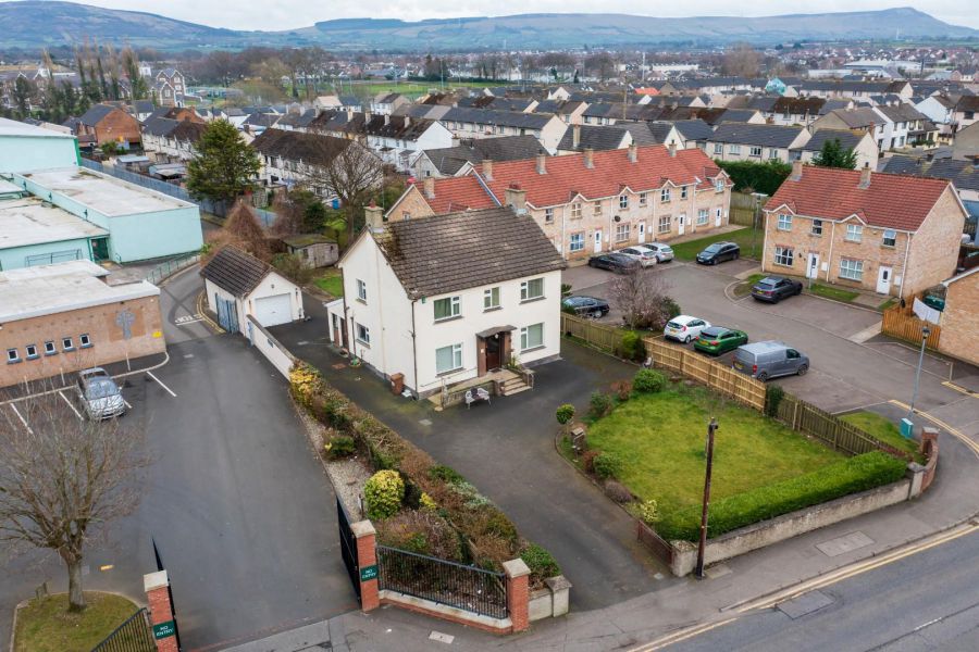 92 Irish Green Street, limavady, BT49 9AD