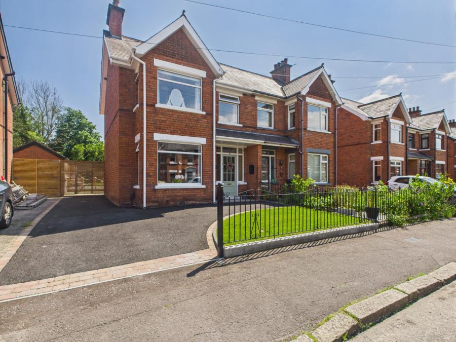 38 Pommern Parade, belfast, county antrim, BT6 9FY