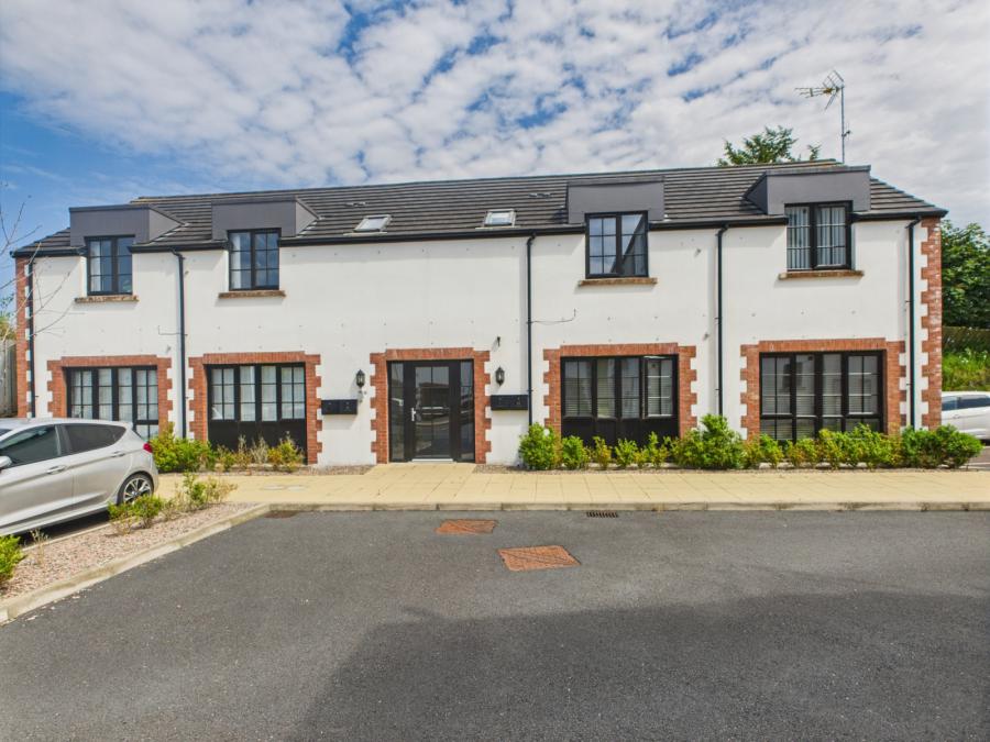 26 Fort Manor, dundonald, belfast, BT16 1ZA