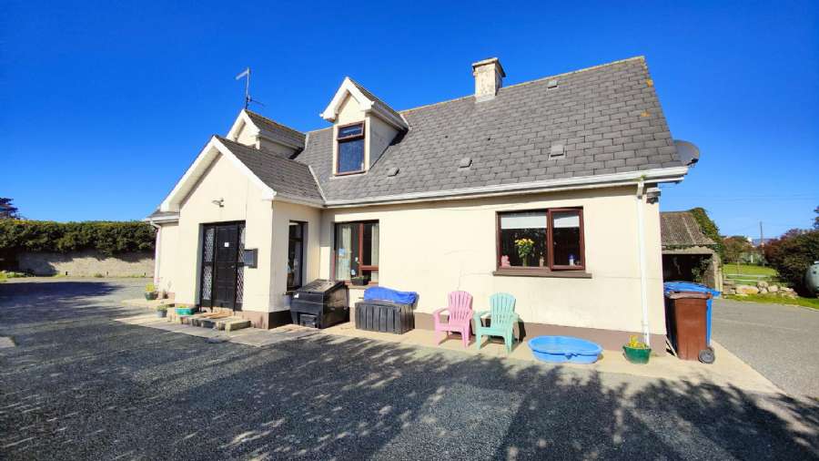26 Dunnaval Road, kilkeel, BT34 4JT
