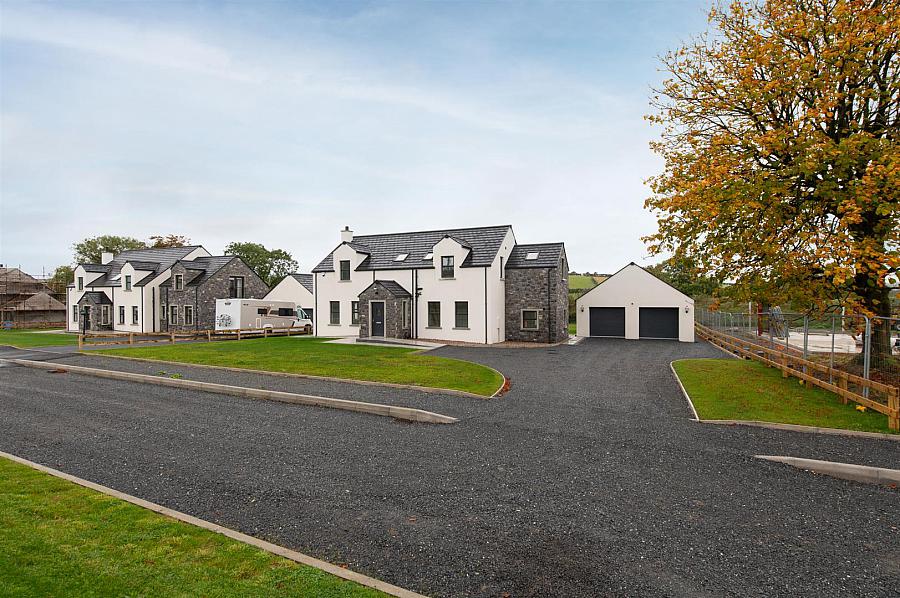 3 Willow Lane, magheraknock road, ballynahinch, BT24 8TJ