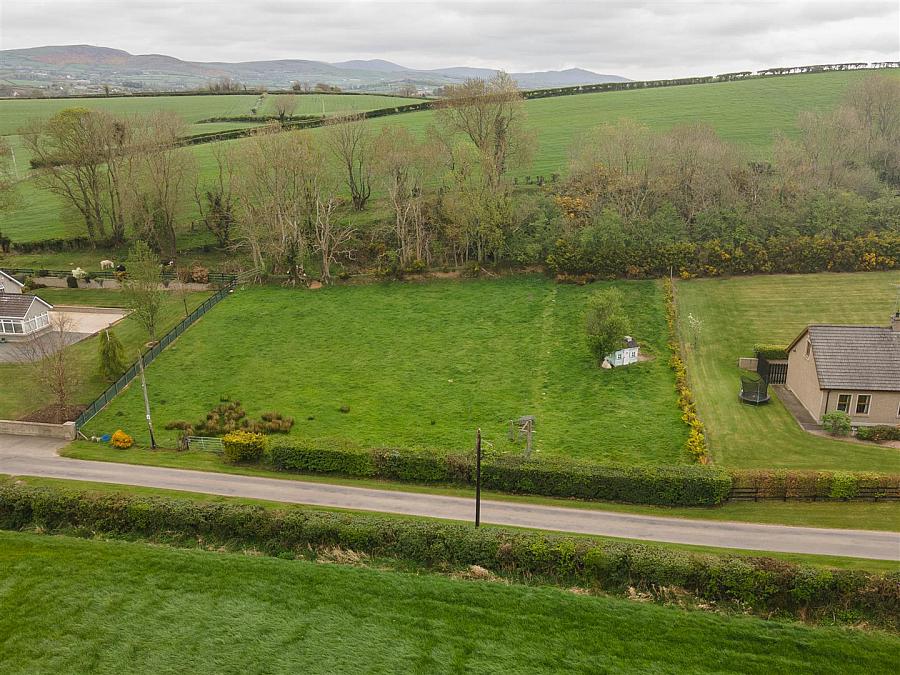 Between 7 & 9 Seafin Road, banbridge, ballyroney, BT32 5EP