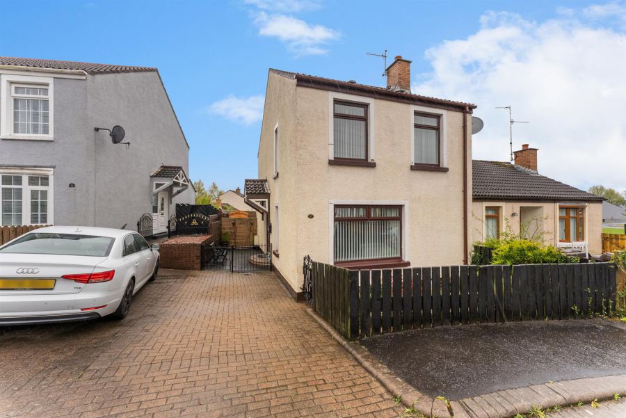 37 Glenkeen, poleglass, belfast, BT17 0SH