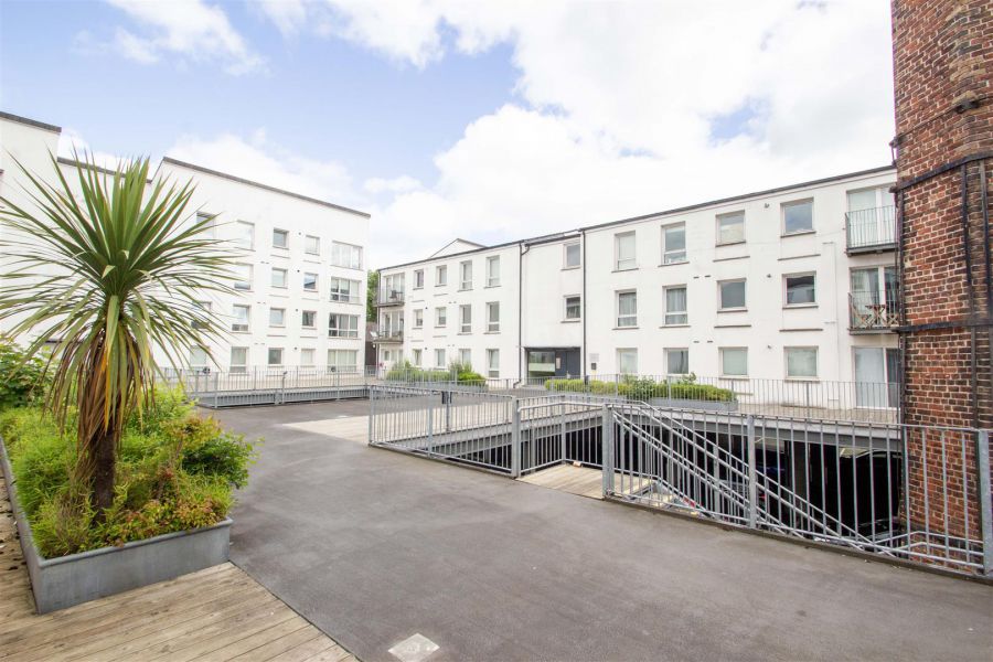 Apt 5 The Campbell Building, west belfast, falls road / clonard st, BT13 2QQ