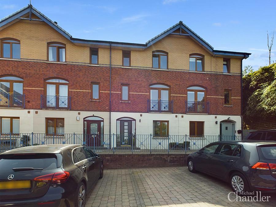 17 Oakhill, castlereagh, belfast, BT5 7GS